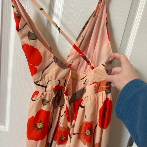 Peach floral dress! - Picture 2 of 3